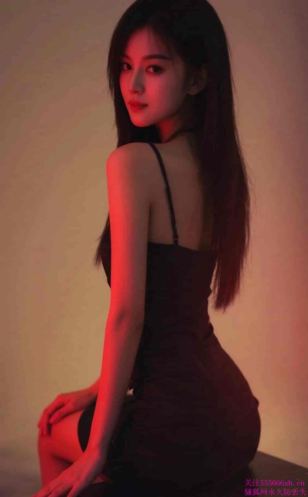 Screenshot_20260428-134014.与你 开群号1_edit_893262796452408.jpg