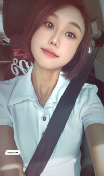三水气质短发美女乐儿