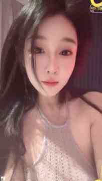 性感大胸美女奶糖