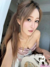 石厦白皙大长腿小婉