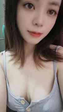 东晓南娇小美女瘾大-小小