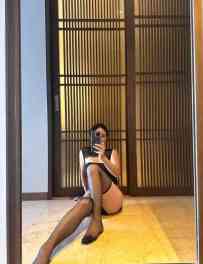 江南西性感诱人少妇任盈盈
