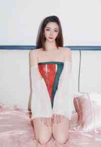 杨箕性感白嫩美女乐乐
